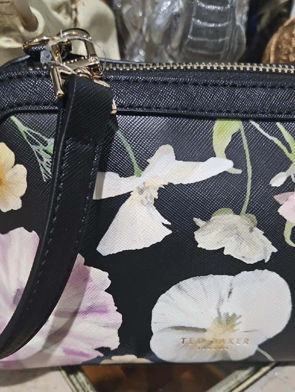 🎄 NWT! Ted Baker Parisa Floral Crossbody Bag!